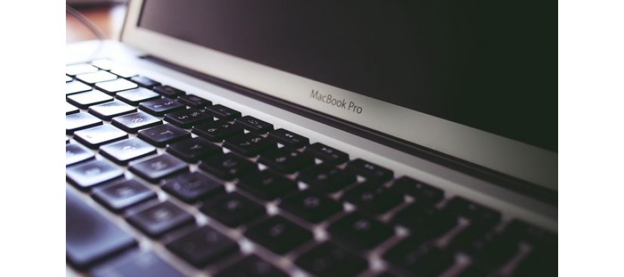 Apple Dikabarkan akan Luncurkan MacBook Pro 16 Inci Akhir Oktober Ini Apple Dikabarkan akan Luncurkan MacBook Pro 16 Inci Akhir Oktober Ini